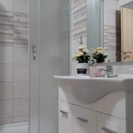 Tomislav - Two Bedroom With Terrace And Sea View Apartment Vrsi